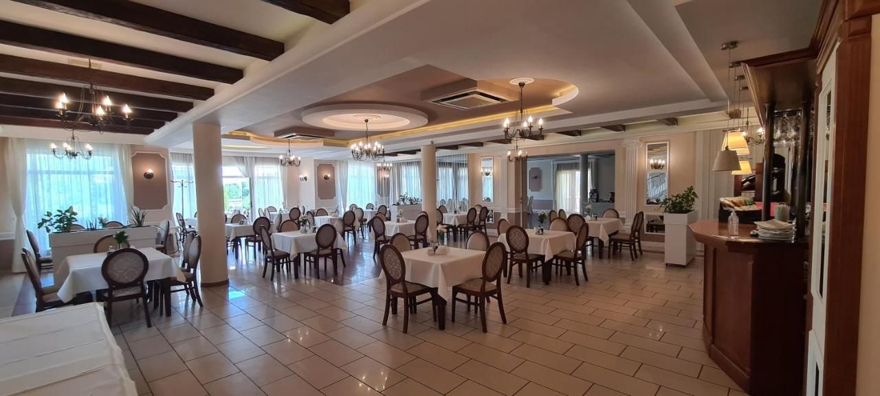 Отель Hotel - Restauracja Koral Величка-5